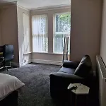 Guest house Grange House Budget