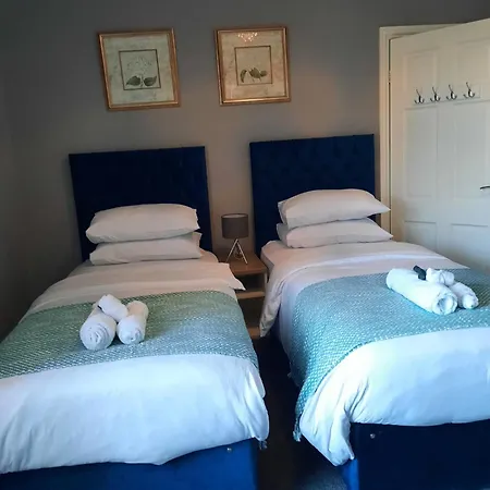 Guest house Budget - 9 East Grange Drive *