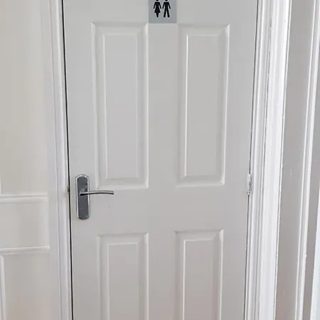 Grange House Budget Leeds (West Yorkshire)
