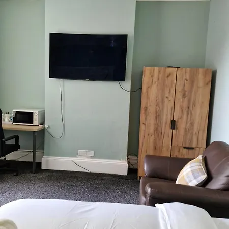 Grange House Budget Leeds (West Yorkshire)
