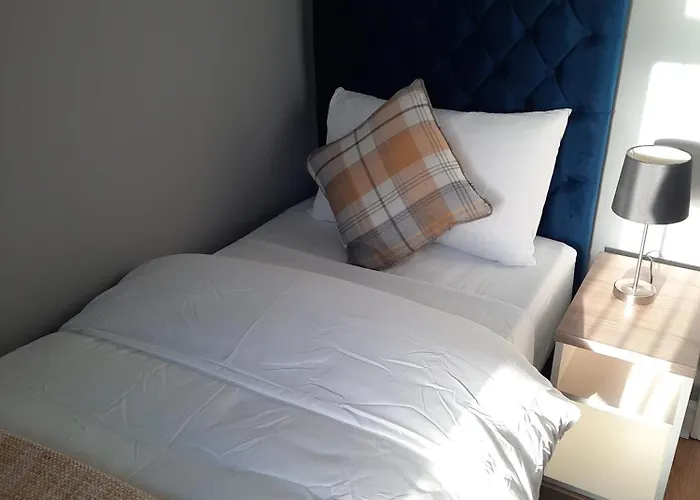 Guest house Grange House Budget