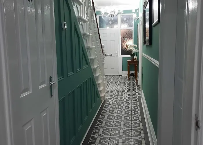 Grange House Budget Guest house *