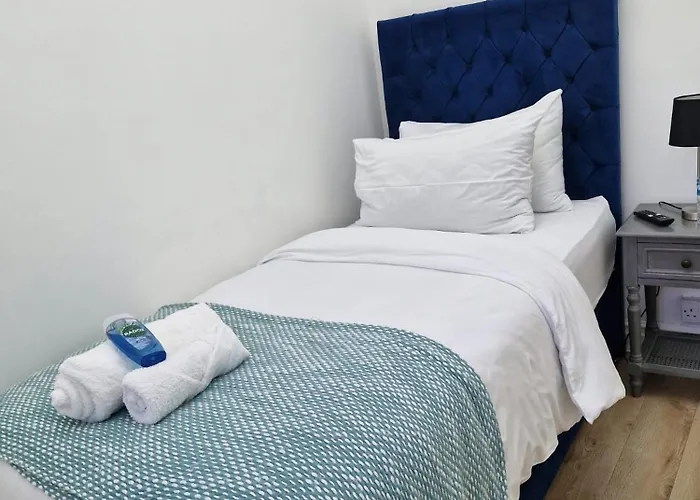 Guest house Grange House Budget