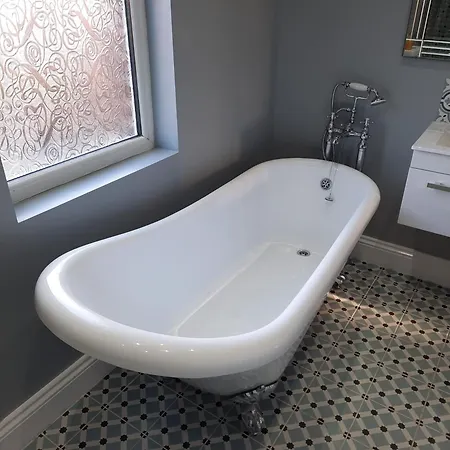 Budget - 9 East Grange Drive Guest house